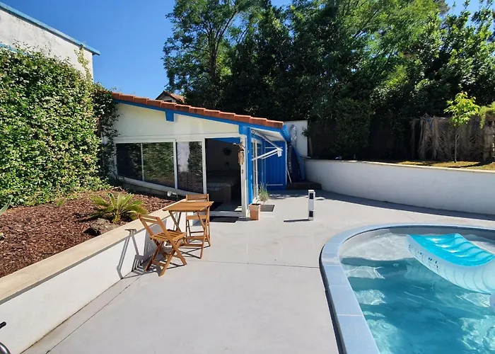 度假居 Maison Avec Piscine Proche Ocean 卡布勒通