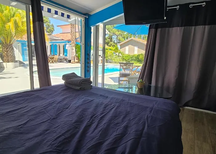 度假居 Maison Avec Piscine Proche Ocean 卡布勒通